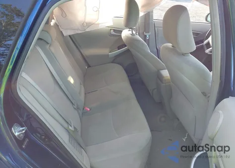 2011 Toyota Prius Three z USA, uszkodzony, nr VIN JTDKN3DU9B0295109